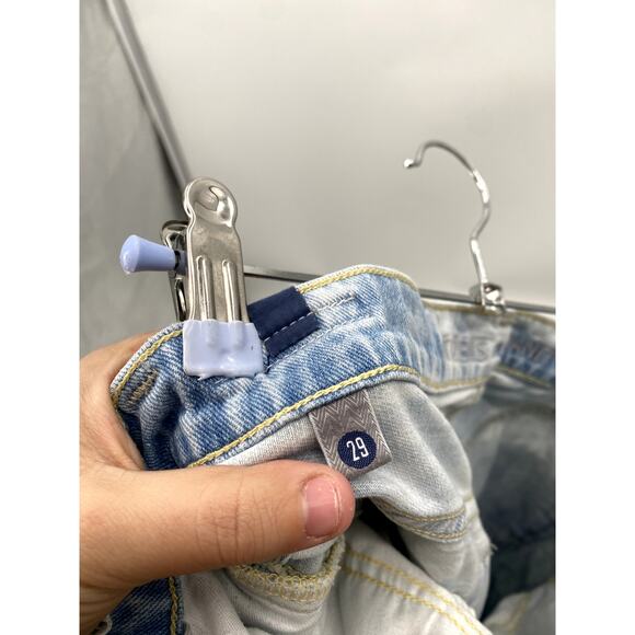 Citizens of Humanity Frankie Crop Jeans in White Out - Picture 3 of 6